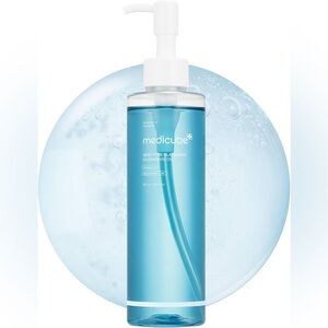 NWT Medicube Zero Pore Blackhead Deep Cleansing Oil  - Full Size (205mL)